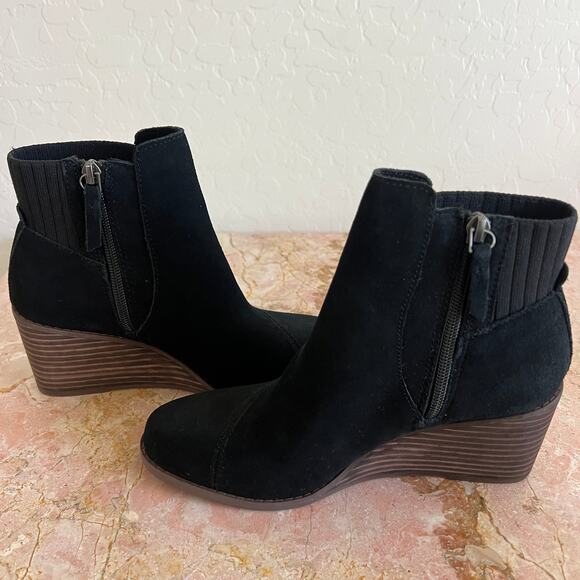 TOMS Black Sadie Suede Wedge Ankle Boot Bootie Womens 6.5 New - Picture 6 of 11